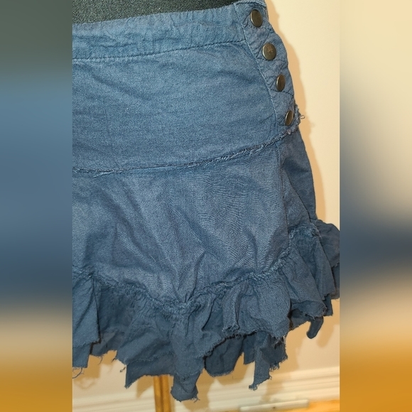 Topshop Petite Navy Ruffled Low Waist Ultra mini skirt US4P - Picture 3 of 10